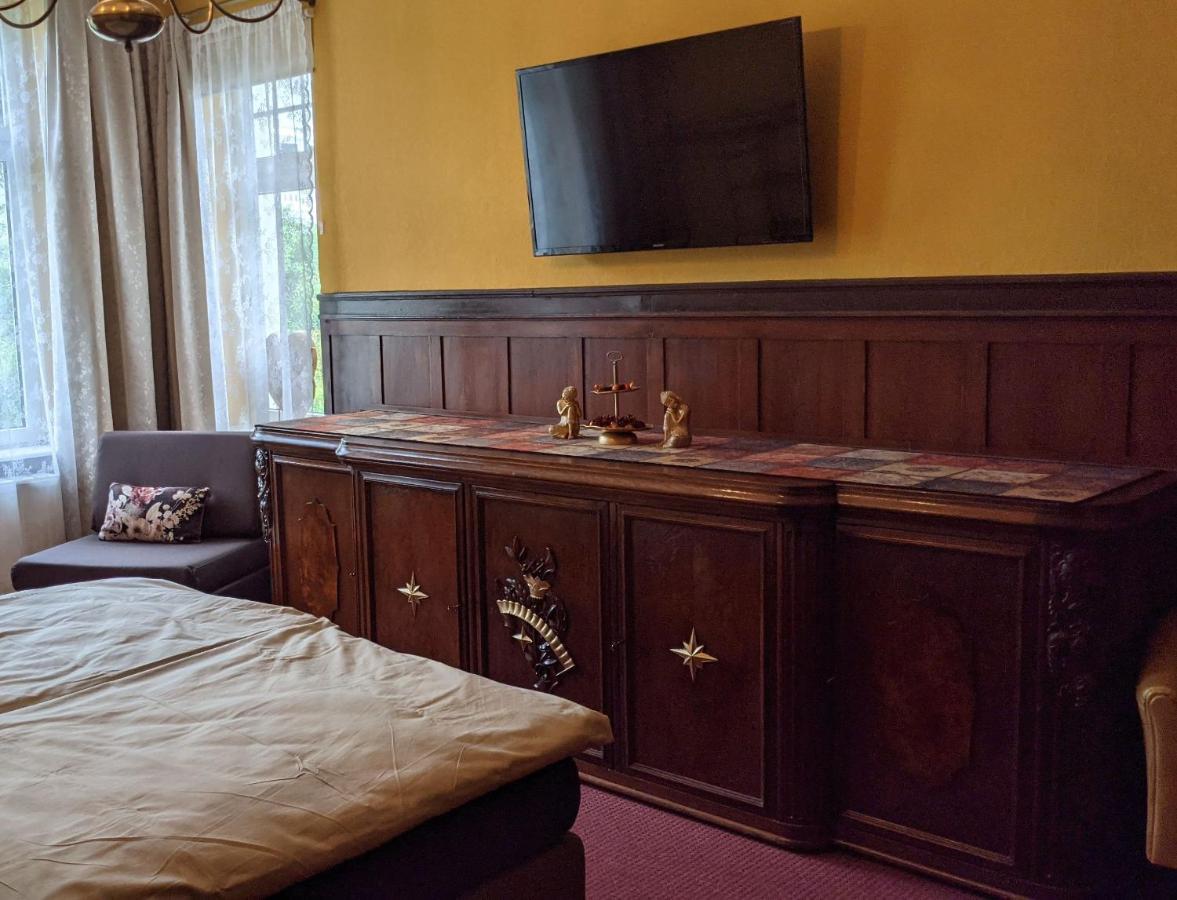 Weissevilla Friedrichsbrunn Empire Apartment *